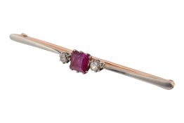 EARLY 20TH CENTURY RUBY & DIAMOND BAR BROOCH PIN