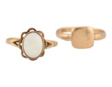 HALLMARKED 9CT GOLD SIGNET RING & 9CT GOLD OPAL RING