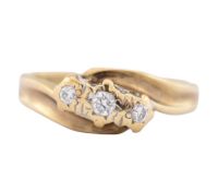 HALLMARKED 9CT GOLD & DIAMOND THREE STONE RING