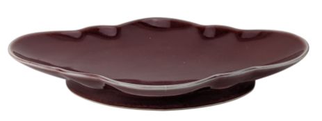 20TH CENTURY SANG DE BOUEF GLAZED FOOTED OFFERING DISH 郎釉红供盘