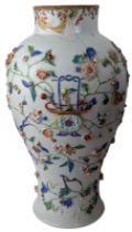 QING DYNASTY EXPORT FAMILLE ROSE VASE WITH APPLIED FLORAL DECORATION 清 粉彩浮雕贴花花卉瓶