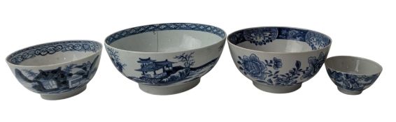 COLLECTION OF FOUR 18/19TH QING DYNASTY BLUE & WHITE BOWLS 清 青花花卉盌三件