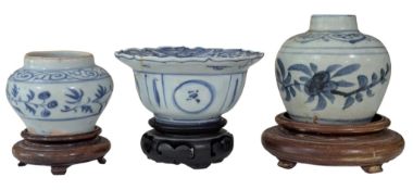 MING WANLI KRAAK BLUE & WHITE FLUTED BOWL 明 万历 克拉克青花茶盌