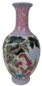 20TH CENTURY FAMILLE ROSE FIGURINE PORCELAIN VASE 20世纪粉彩人物瓶