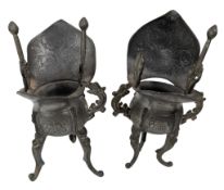 PAIR OF QING DYNASTY SWATOW KUT HING PEWTER DRINKING VESSEL 清 汕头颜吉兴点铜爵杯一对