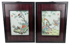PAIR OF CHINESE FAMILLE ROSE PORCELAIN WALL HANGINGS 木框花鸟瓷板一对