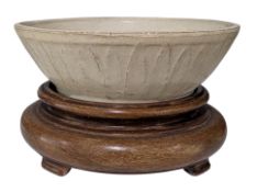 MING DYNASTY FUJIAN CREAM GLAZED CERAMIC BOWL 明 白釉 盌