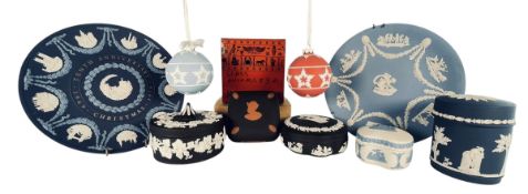 A 20TH CENTURY COLLECTION OF WEDGEWOOD JASPERWARE PIECES