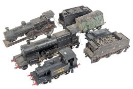 MODEL RAILWAY - COLLECTION OF O GAUGE LOCOMOTIVE ENGINES AND TENDERS