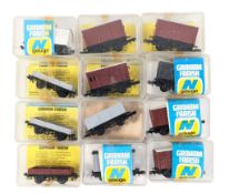 MODEL RAILWAY - 12X GRAHAM FARISH BOXED N GAUGE ROLLING STOCK