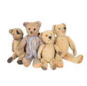 TEDDY BEARS - A COLLECTION OF VINTAGE MOHAIR TEDDY BEARS