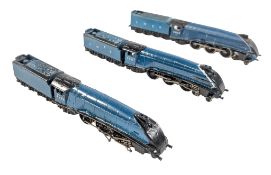 MODEL RAILWAY - 3X GRAHAM FARISH N GAUGE LOCOMOTIVE ENGINES
