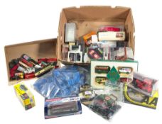 DIECAST - COLLECTION OF ASSORTED DIECAST MODELS