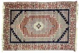 20TH CENTURY PERSIAN IRANIAN SENNEH WOOL HAND KNOTTED RUG