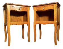 PAIR OF FRENCH 20TH CENTURY OAK PEDESTAL BEDSIDES
