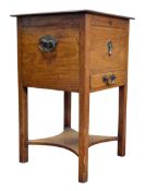 GEORGE III 19TH CENTURY MAHOGANY WINE COOLER