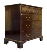 GEORGE III 19TH CENTURY MAHOGANY BACHELORS CHEST OF DRAWERS