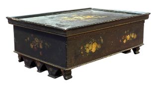 FRENCH 19TH CENTURY HAND PAINTED LACQUERED TOLEWARE TABLE CHEST/BOX