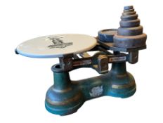 G. W. BRECKNELL LTD - EARLY 20TH CENTURY CAST IRON BALANCE WEIGHING SCALES W/ WEIGHTS