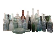 COLLECTION OF 19TH / 20TH CENTURY ADVERTISING & OTHER GLASS BOTTLES