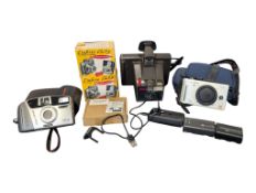 COLLECTION OF LATE 20TH / 21ST CENTURY CAMERAS & ACCESSORIES