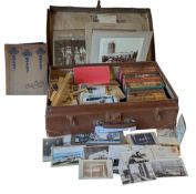 LARGE COLLECTION 20TH CENTURY BLACK & WHITE PHOTOS & POSTCARDS