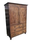 19TH CENTURY MAHOGANY LINEN PRESS / WARDROBE