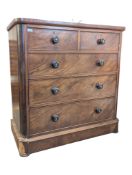 GEORGE III MAHOGANY CHEST OF DRAWERS