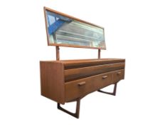 WILLIAM LAWRENCE FURNITURE - MID 20TH CENTURY TEAK DRESSING CHEST OF DRAWERS