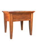 A VINTAGE 20TH CENTURY MAHOGANY BEDSIDE TABLE