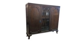 VINTAGE 20TH CENTURY MAHOGANY DISPLAY CABINET / BOOKCASE