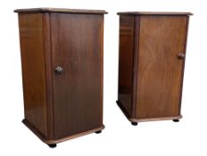 PAIR OF VINTAGE 20TH CENTURY MAHOGANY BEDSIDE CABINETS