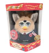 FURBY - HASBRO TIGER ELECTRONICS 1998 PRESIDENT FURBY