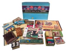 GAMES - COLLECTION OF VINTAGE BOARD GAMES AND TOYS