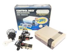 RETRO GAMING - VINTAGE NINTENDO NES BOXED CONSOLE