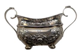 19TH CENTURY VICTORIAN HALLMARKED SILVER TWIN HANDLED SUGAR BOWL
