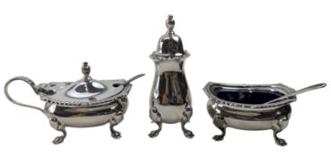 ELIZABETH II 3PC HALLMARKED SILVER & BLUE GLASS LINED CRUET SET