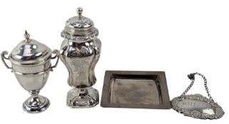 VICTORIAN SILVER PEPPERETTE & EDWARD VII HALLMARKED SILVER TROPHY