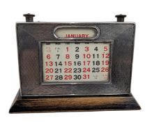 GEORGE V HALLMARKED SILVER & WOOD DESK TOP PERPETUAL CALENDAR