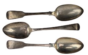 FIVE 19TH CENTURY HALLMARKED SILVER SPOONS INC A GEORGE III HALLMARKED SPOON