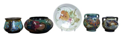 GOUDA POTTERY, HOLLAND - FIVE EARLY 20TH CENTURY HAND PAINTED POTTERY PIECES