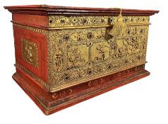 VINTAGE INDIAN HEAVILY CARVED CHEST