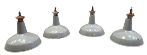 BENJAMIN RLM CRYSTEEL - SET OF FOUR INDUSTRIAL ENAMEL LIGHTS