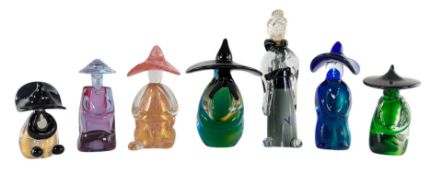 SEVEN VINTAGE 20TH CENTURY VETRERIE MURANO HAND BLOW GLASS ASIAN FIGURES WITH HAT