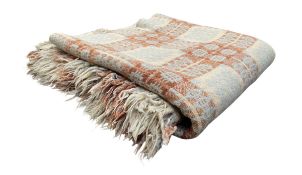 VINTAGE 20TH CENTURY WOOL TRADITIONAL WELSH BLANKET/BED THROW