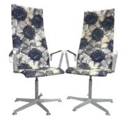 ARNE JACOBSEN FOR FRITZ HANSEN - PAIR OF OXFORD CHAIRS