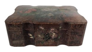 19TH CENTURY JAPANESE LACQUERED WOODEN WORKBOX