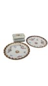 19TH CENTURY COPELAND SPODE CABINET PLATES & DRAINER