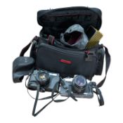 COLLECTION OF VINTAGE 20TH CENTURY CAMERAS