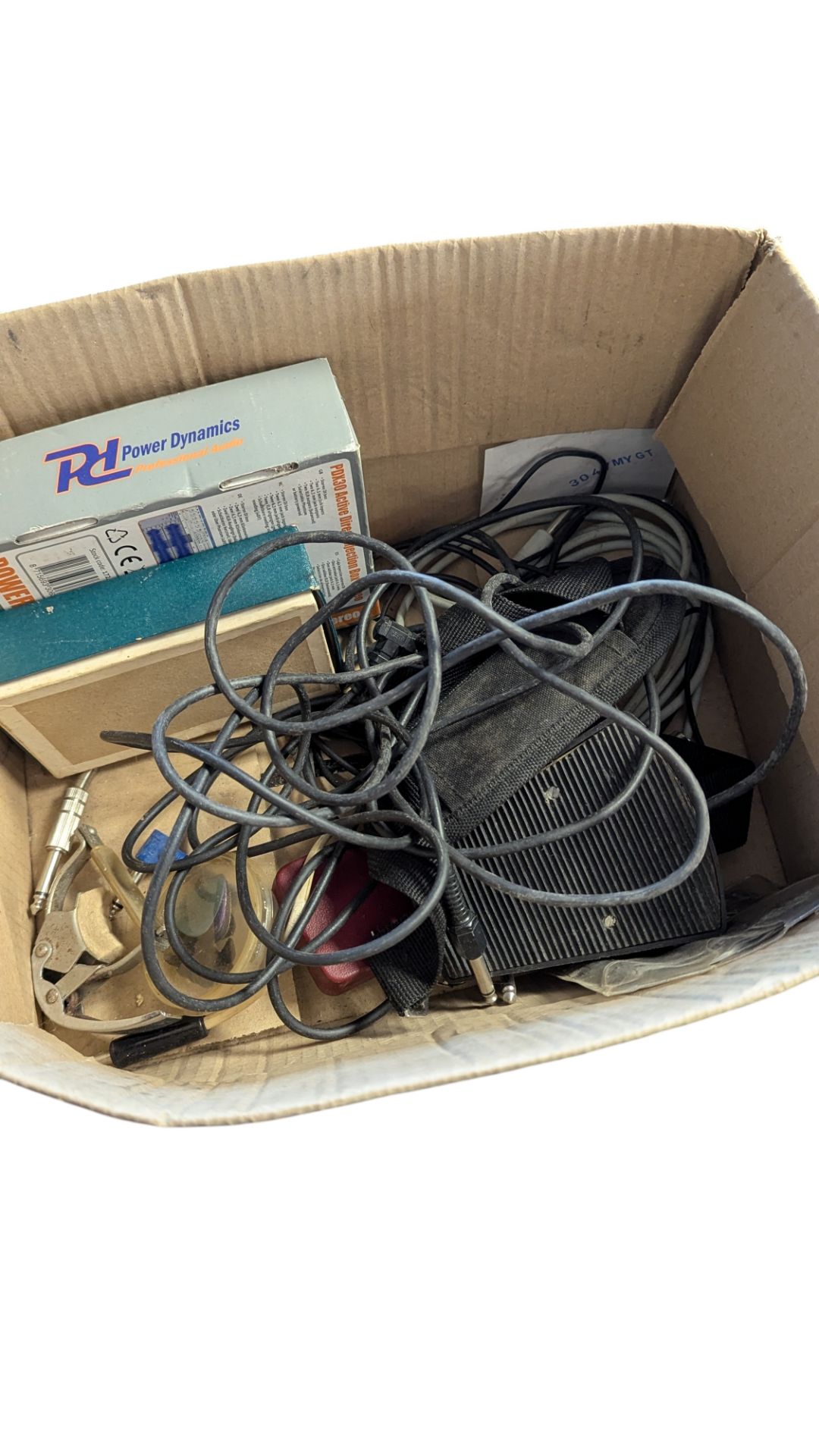 TWO AMPS & COLLECTION OF GUITAR PEDALS & EFFECTS - Image 4 of 4